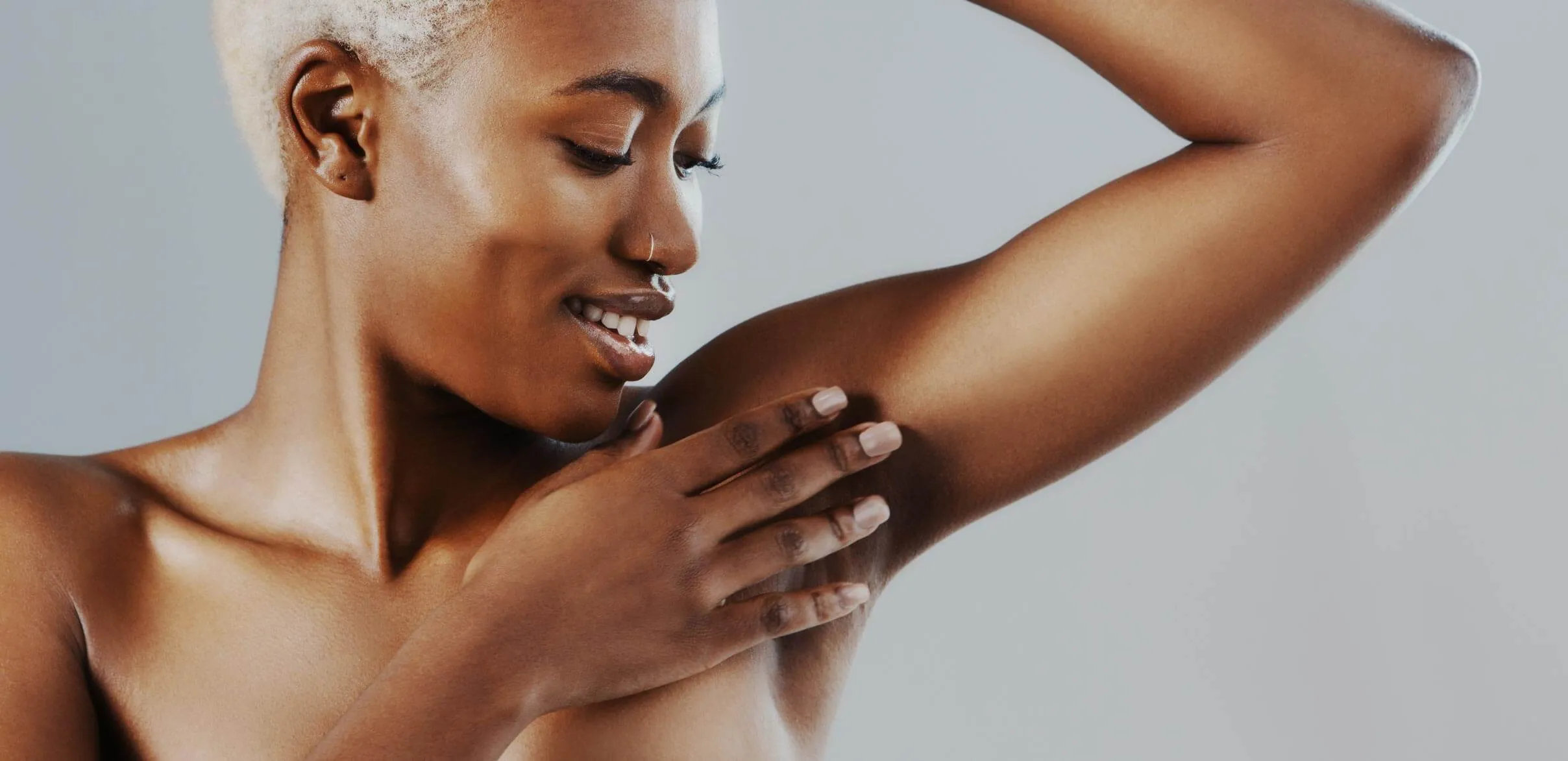 Some patients notice a reduction in sweating in the treated area within the first week of treatment, with fuller effects typically developing over the following one to two weeks. Days after the procedure, most patients are able to resume normal activities, and a reduction in sweating in the treated area is commonly reported for around 4-6 months before a follow-up session may be considered.